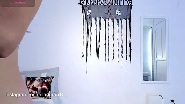 Estrella Duran online show from December 2024 08:00:01 PM