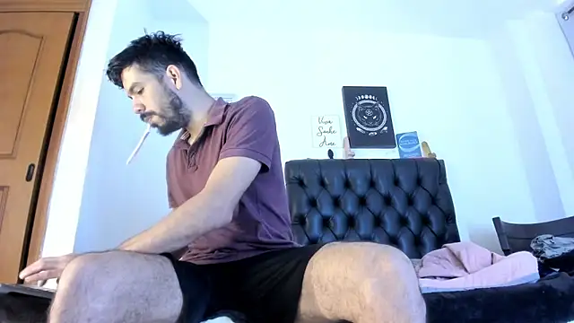 JohanyLatino online show from January 2025 06:37:02 PM