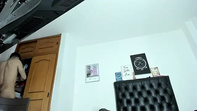 JohanyLatino online show from February 2025 12:06:02 PM