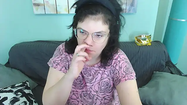 EverlyRays online show from January 2025 11:06:02 AM