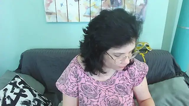 EverlyRays online show from February 2025 11:23:02 AM