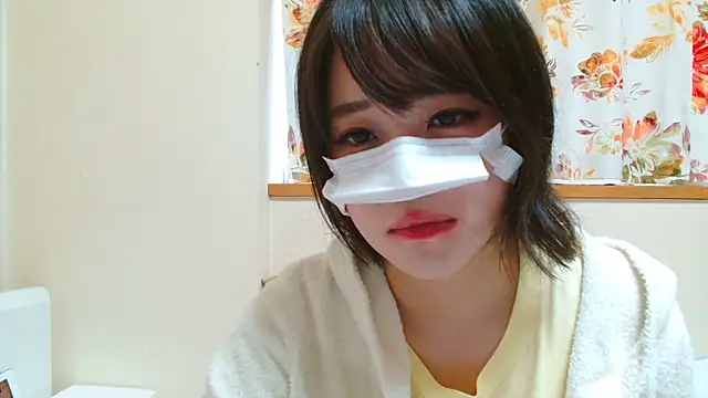 liliyRiSAcha-n online show from May 2026 07:03:01 AM