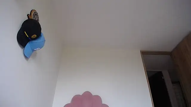 lady hot2xx online show from November 2025 06:02:01 PM