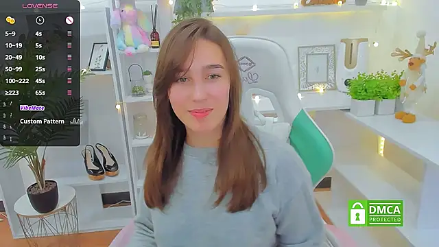  Eliizabeth  online show from December 2024 12:32:02 AM