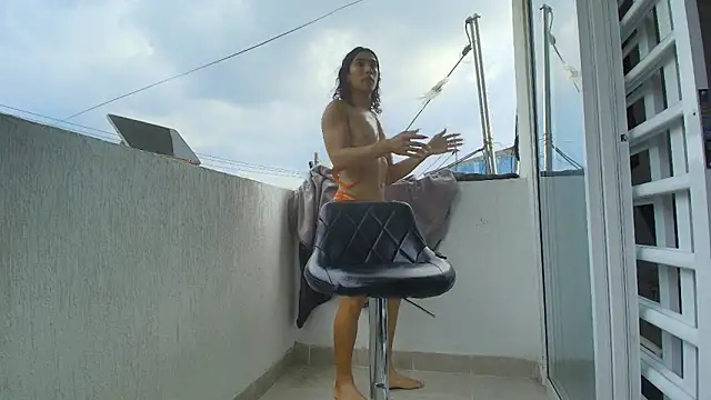 Snapshot of roxana_collins chatting on March 2026 09:44:02 PM roxana collins online show from March 2026 09:44:02 PM