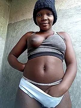 Snapshot of sweet_zara01 chatting on May 2026 05:01:02 AM sweet zara01 online show from May 2026 05:01:02 AM