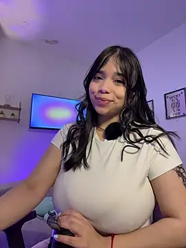 tati reyess online show from April 2026 11:52:02 AM