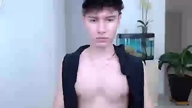 Snapshot of adrian_morelly chatting on December 2024 07:32:02 PM adrian morelly online show from December 2024 07:32:02 PM