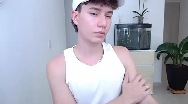 Snapshot of adrian_morelly chatting on December 2024 07:04:02 PM adrian morelly online show from December 2024 07:04:02 PM