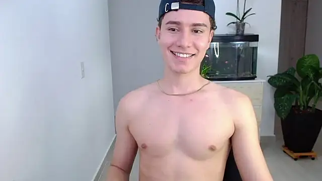 Snapshot of adrian_morelly chatting on December 2024 10:03:01 PM adrian morelly online show from December 2024 10:03:01 PM