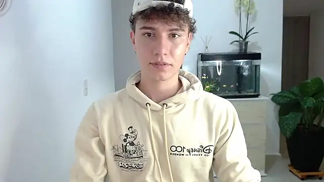 Snapshot of adrian_morelly chatting on December 2024 02:32:01 AM adrian morelly online show from December 2024 02:32:01 AM