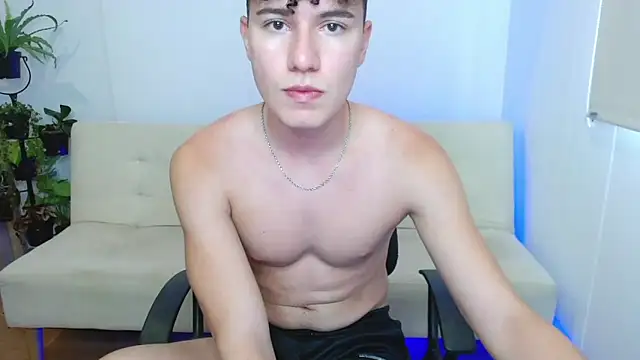 Snapshot of adrian_morelly chatting on November 2025 06:29:02 PM adrian morelly online show from November 2025 06:29:02 PM