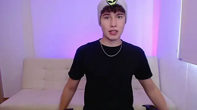 adrian morelly online show from January 2026 07:04:01 PM