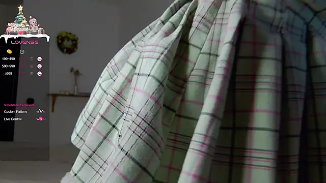 Snapshot of Marie_Diaze chatting on January 2025 05:13:02 AM Marie Diaze online show from January 2025 05:13:02 AM