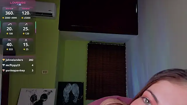 Emma  Blanco online show from April 2026 10:14:02 PM