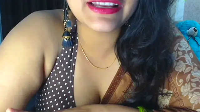 Snapshot of Maria_55 chatting on February 2025 12:02:02 PM Maria 55 online show from February 2025 12:02:02 PM