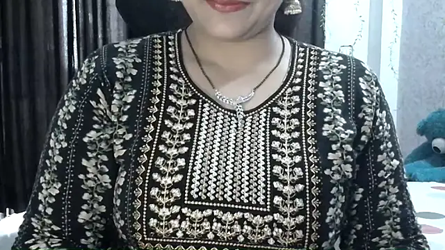 Snapshot of Maria_55 chatting on September 2025 06:24:02 AM Maria 55 online show from September 2025 06:24:02 AM