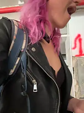 Snapshot of Dina-Light chatting on February 2025 02:44:02 PM Dina-Light online show from February 2025 02:44:02 PM