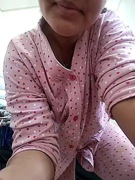 lolo890 online show from March 2026 03:05:01 PM