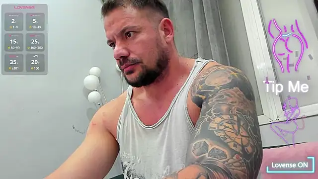 musclemonster31 online show from March 2025 11:48:01 PM