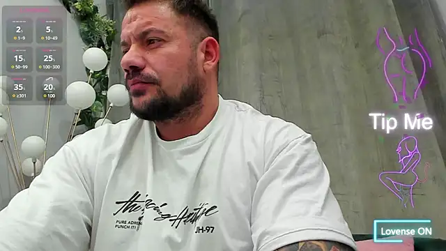 musclemonster31 online show from March 2025 10:33:01 PM