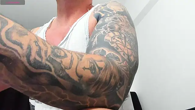 musclemonster31 online show from September 2025 07:13:02 PM