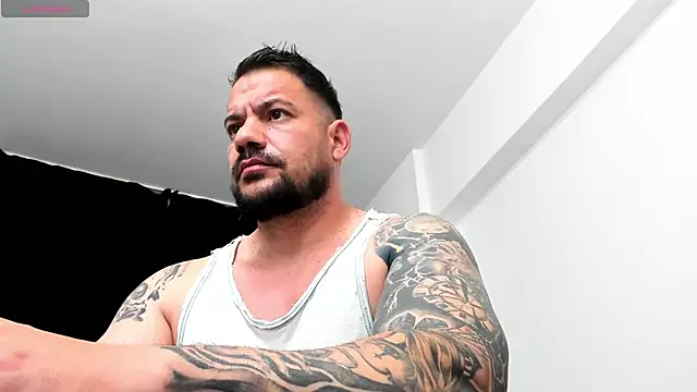 musclemonster31 online show from October 2025 08:09:01 PM