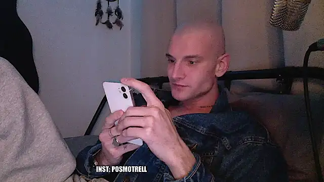 Snapshot of ETHAN_MOORE chatting on March 2026 03:40:01 PM ETHAN MOORE online show from March 2026 03:40:01 PM