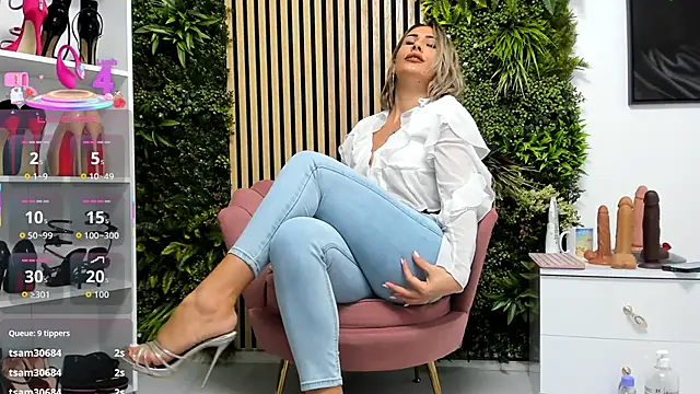 Snapshot of sweetcherry30 chatting on October 2025 06:03:01 AM sweetcherry30 online show from October 2025 06:03:01 AM