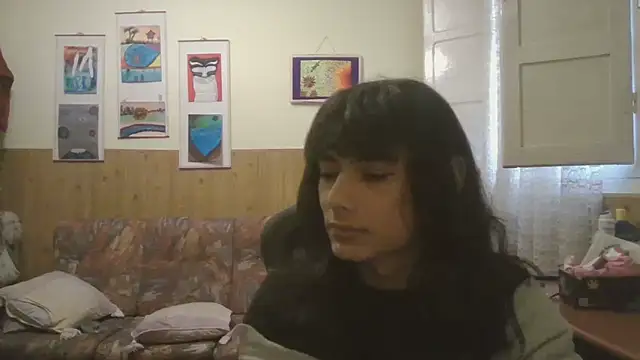 calliemaggotbone online show from November 2025 04:17:02 PM