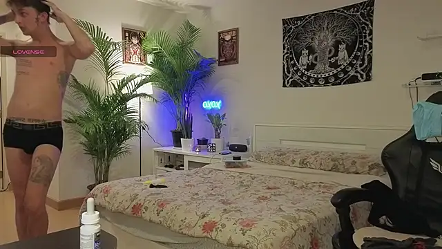 Tima Lexikov  online show from October 2025 07:39:01 AM