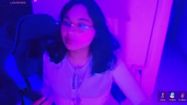 Snapshot of Cuteprincess21 chatting on February 2026 01:45:01 AM Cuteprincess21 online show from February 2026 01:45:01 AM