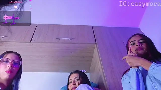 Snapshot of Cuteprincess21 chatting on March 2026 01:31:02 AM Cuteprincess21 online show from March 2026 01:31:02 AM