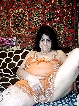 Lovely Lori online show from October 2025 06:50:02 PM