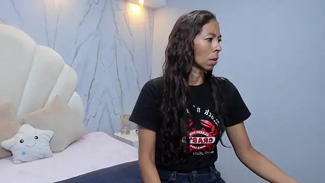 Rosalinda Cortez online show from December 2024 12:20:02 PM