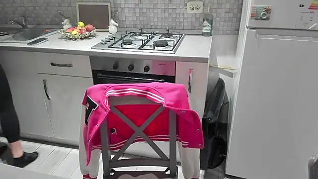 Snapshot of Ellyslimdoll chatting on February 2026 04:13:02 AM Ellyslimdoll online show from February 2026 04:13:02 AM