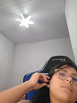 Rafaelayamazaki online show from June 2026 11:56:02 AM