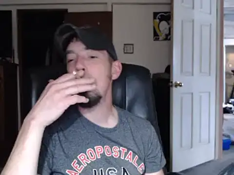 pensguy30 online show from December 2024 06:43:01 PM