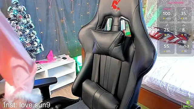 Michel Momsen online show from December 2024 03:55:01 PM