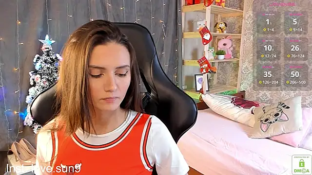 Michel Momsen online show from January 2025 01:28:01 PM