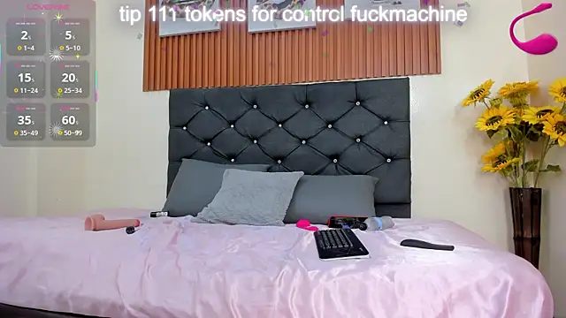 Cristale69 online show from November 2025 03:20:02 AM