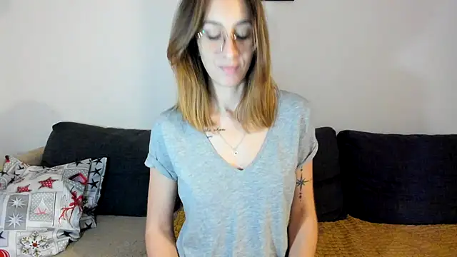 Snapshot of DesireMore90 chatting on February 2025 07:42:01 PM DesireMore90 online show from February 2025 07:42:01 PM