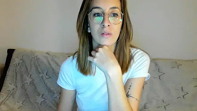 Snapshot of DesireMore90 chatting on February 2025 11:19:02 PM DesireMore90 online show from February 2025 11:19:02 PM