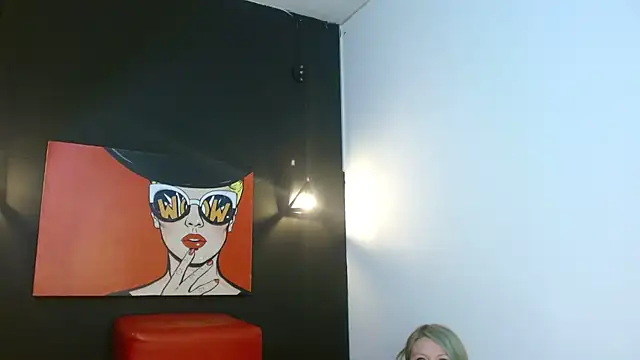 Snapshot of miley_jensen chatting on February 2025 10:09:02 PM miley jensen online show from February 2025 10:09:02 PM