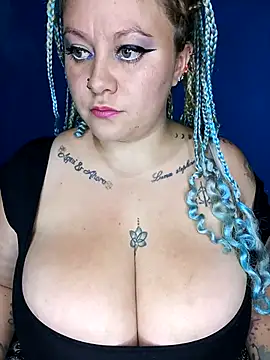 Snapshot of miley_jensen chatting on January 2026 02:41:01 PM miley jensen online show from January 2026 02:41:01 PM