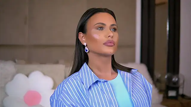 Snapshot of AnaisBellas chatting on February 2025 02:39:02 AM AnaisBellas online show from February 2025 02:39:02 AM