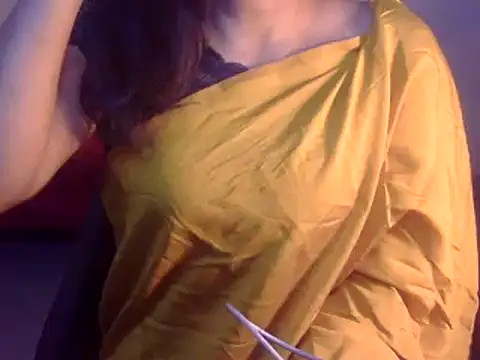 Snapshot of Lusty_Wife1 chatting on February 2025 05:48:01 PM Lusty Wife1 online show from February 2025 05:48:01 PM