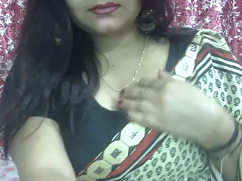 Lusty Wife1 online show from February 2026 07:25:02 PM