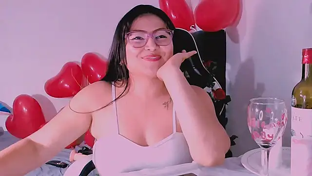 Snapshot of KathieBurning chatting on February 2025 12:26:01 AM KathieBurning online show from February 2025 12:26:01 AM