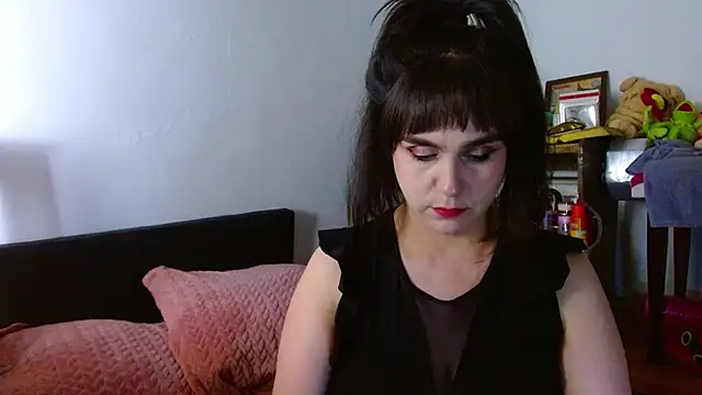 collette beaufoy  online show from June 2026 12:53:02 PM